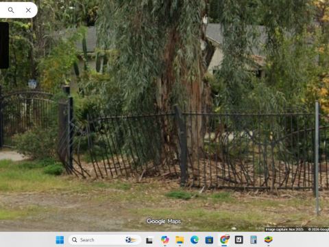 Yard photo for a volunteer request in Fresno, CA.
