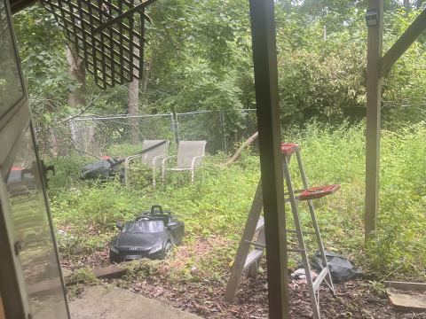 Yard photo for a volunteer request in Pittsburgh, PA.