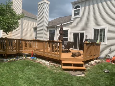 Yard photo for a volunteer request in Grayslake, IL.