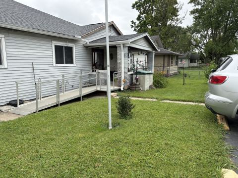 Yard photo for a volunteer request in Indianapolis, IN.