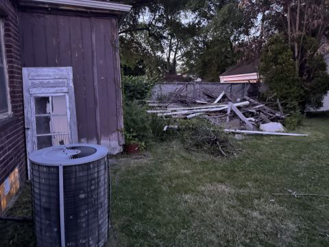 Yard photo for a volunteer request in Detroit, MI.
