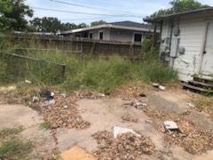 Yard photo for a volunteer request in Corpus Christi, TX.