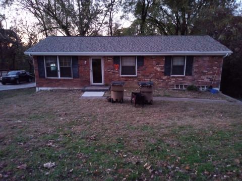 Yard photo for a volunteer request in Nashville, TN.