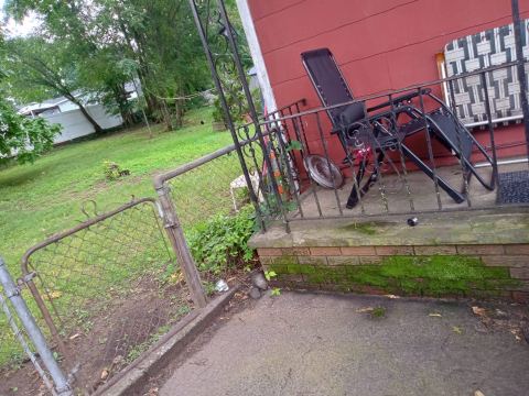 Yard photo for a volunteer request in Elmwood Park, NJ.