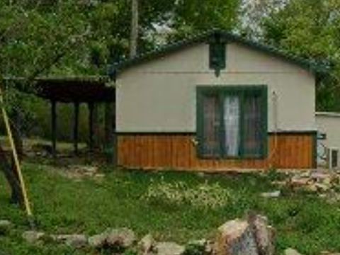 Yard photo for a volunteer request in Rockaway Beach, MO.